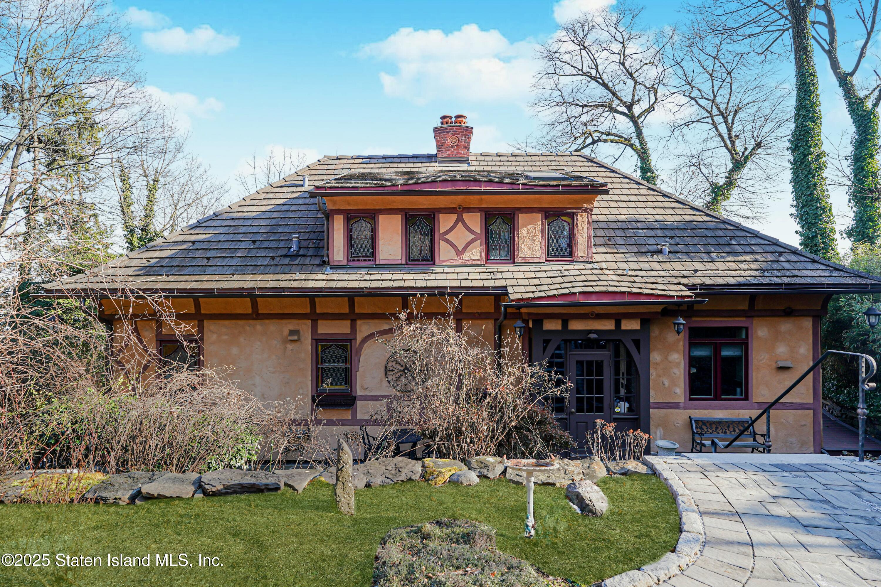 Staten Island, New York 10304, United States, 3 Bedrooms Bedrooms, ,3 BathroomsBathrooms,Residential,Pending,15294