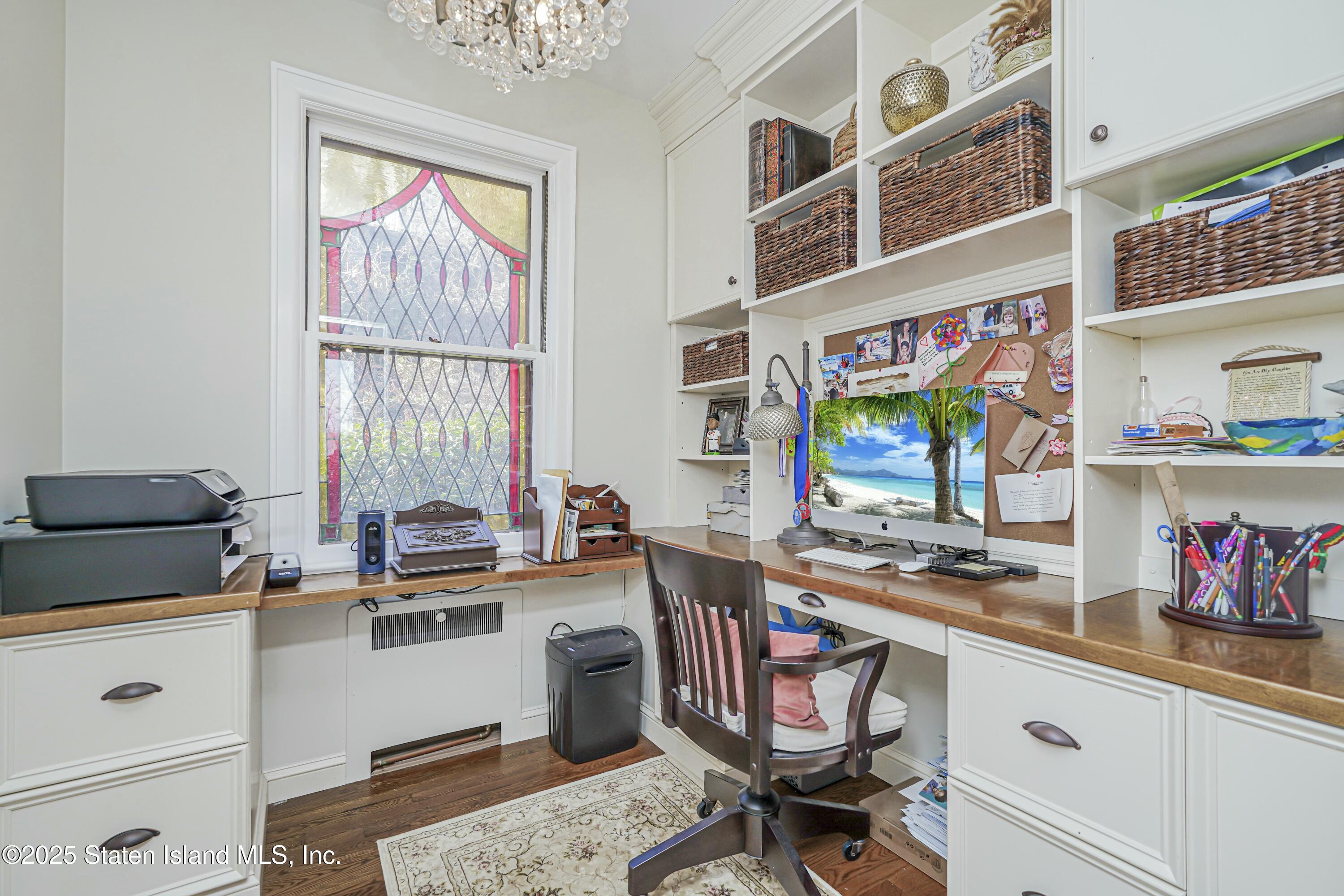 Staten Island, New York 10304, United States, 3 Bedrooms Bedrooms, ,3 BathroomsBathrooms,Residential,Pending,15294