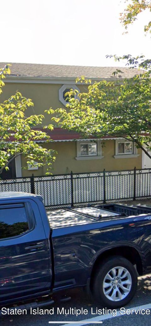 Photo of 77 Targee Street #1b, Staten Island, NY 10304 (MLS # 1159268)