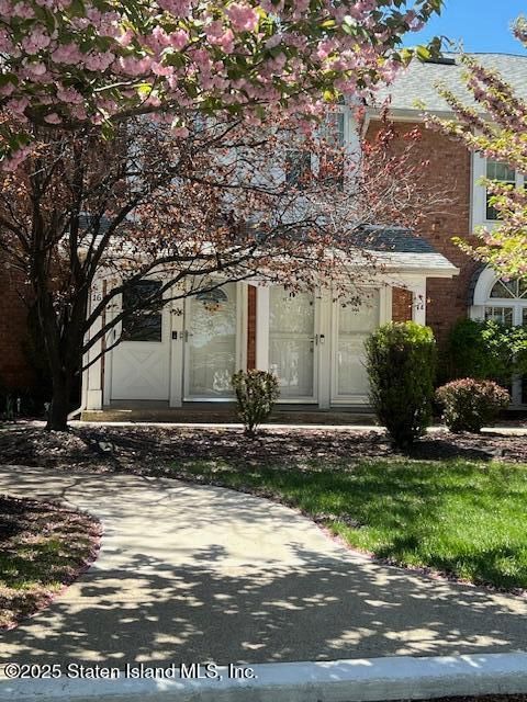 Photo of 14 Village Lane #B, Staten Island, NY 10312 (MLS # 2502368)