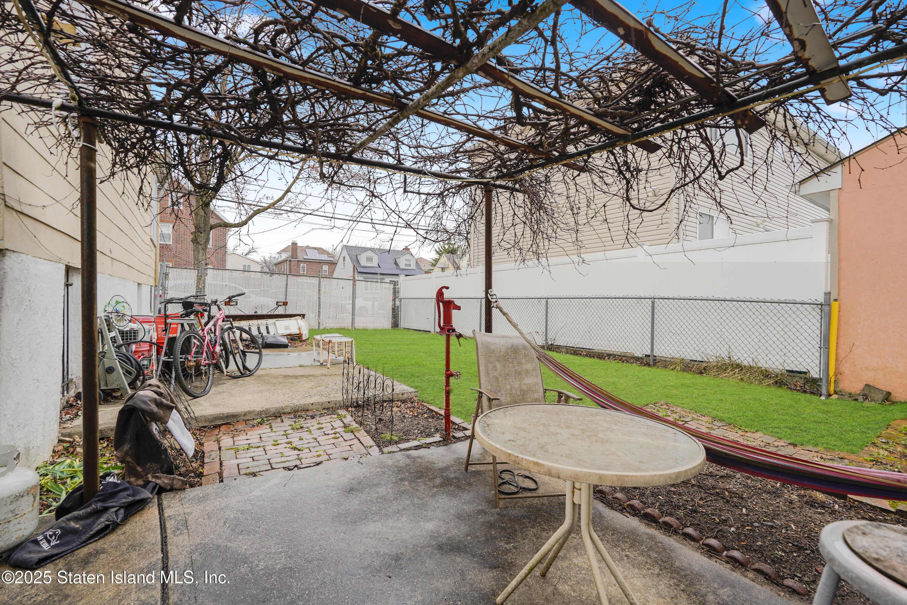 260 Garretson Avenue, Staten Island, New York image 7