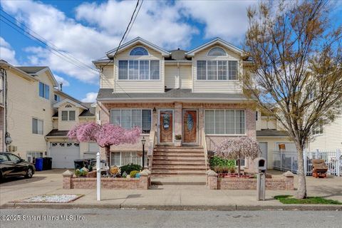 Photo of 75 Brandis Avenue, Staten Island, NY 10312 (MLS # 2501988)