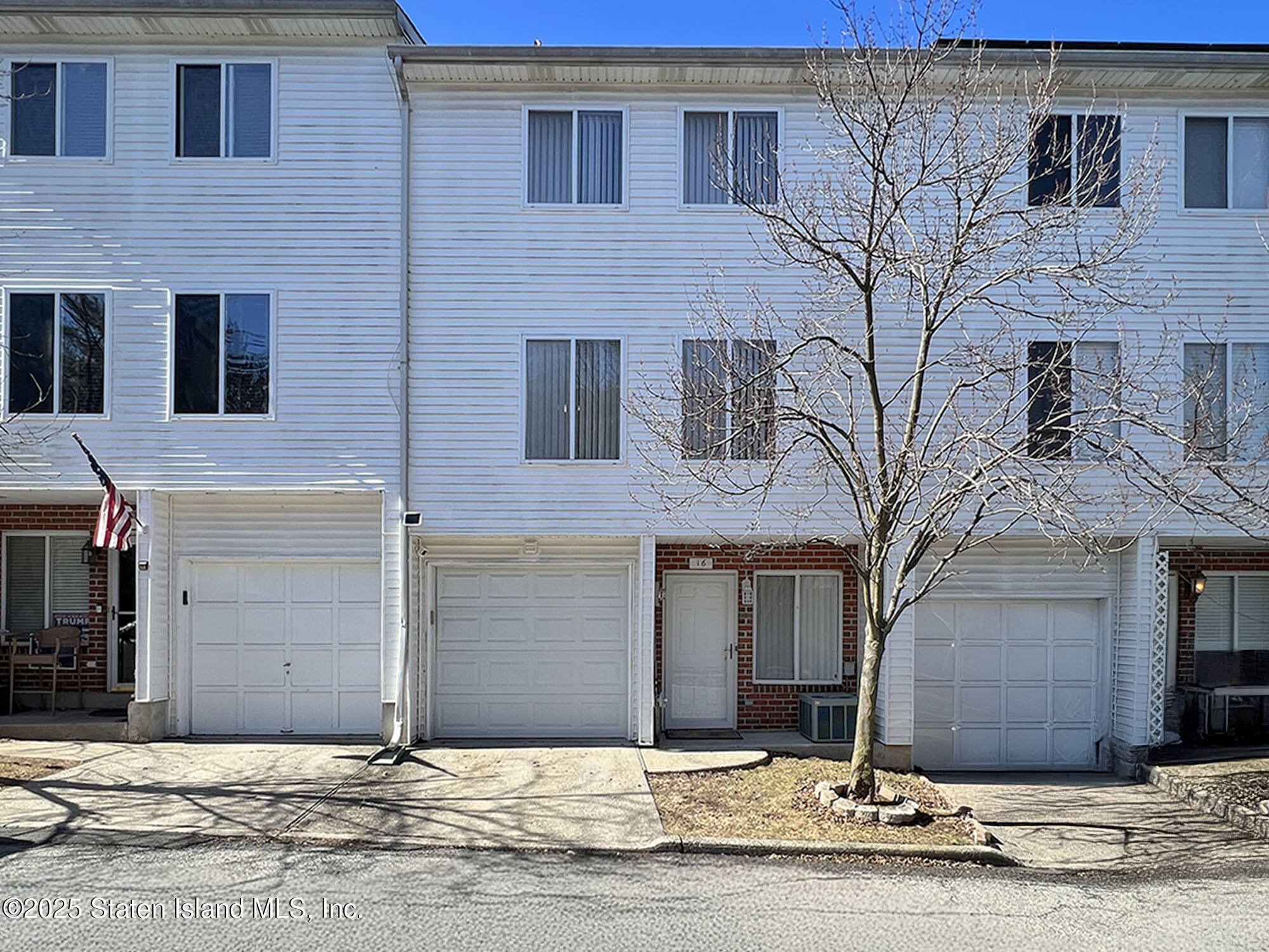 16 Amanda Court, Staten Island, New York image 1