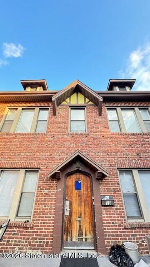 Photo of 39 Tompkins Circle #1, Staten Island, NY 10301 (MLS # 2600694)