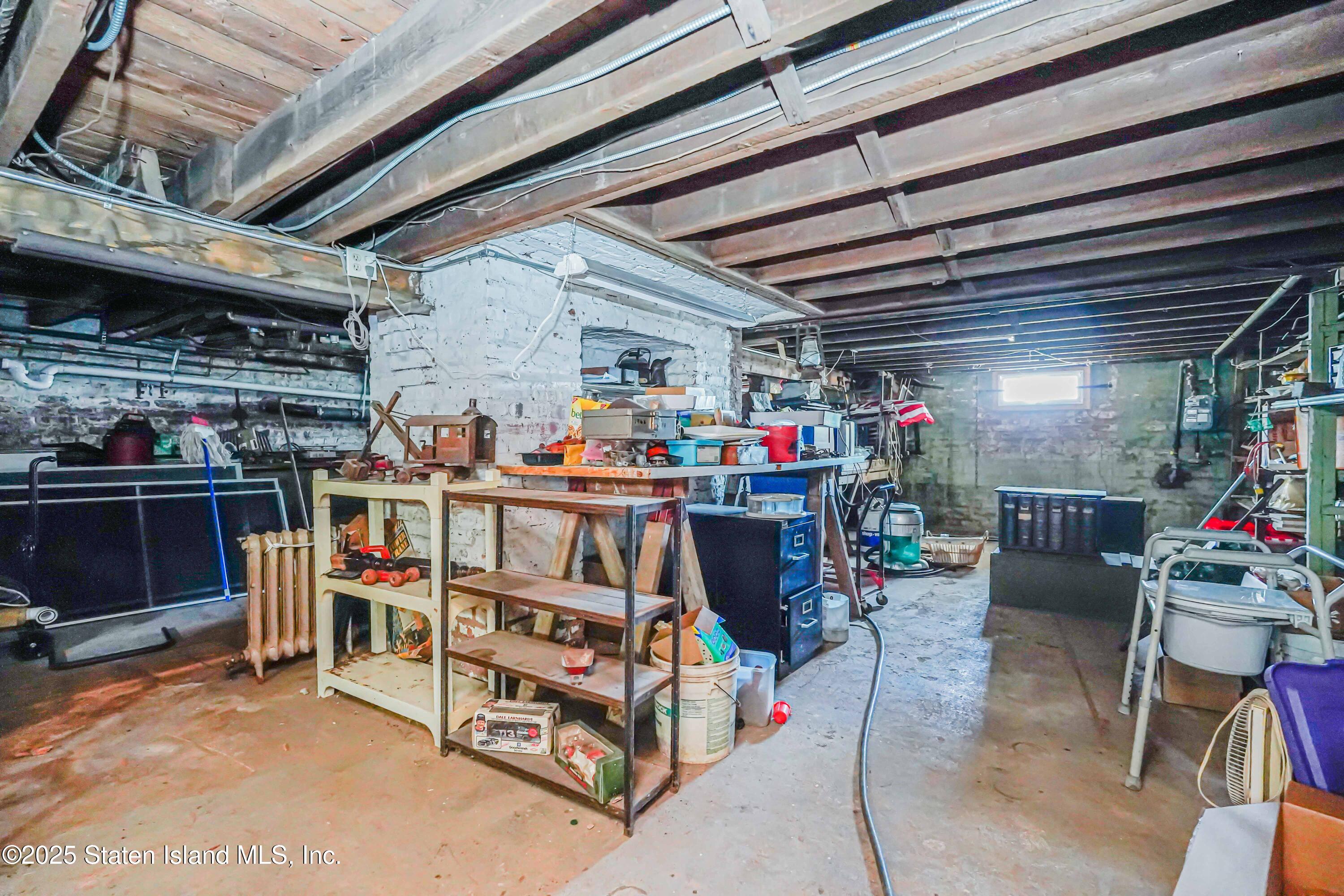 297 Woods Of Arden Road, Staten Island, New York image 41