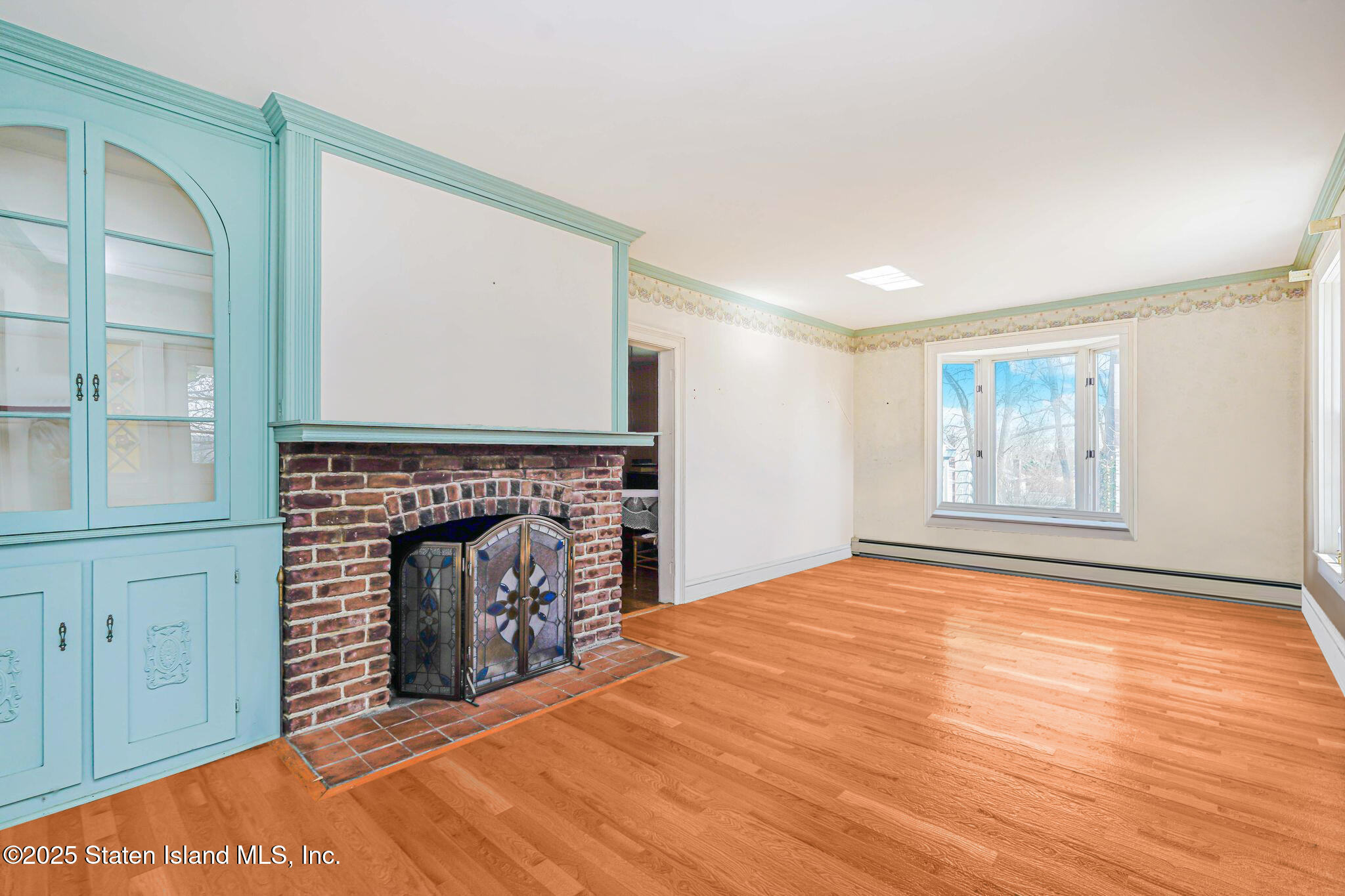 297 Woods Of Arden Road, Staten Island, New York image 9