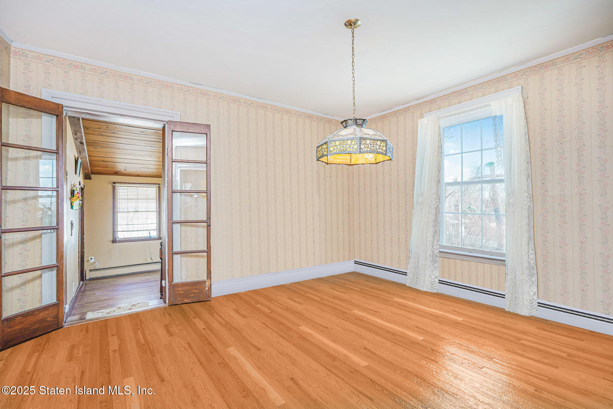 297 Woods Of Arden Road, Staten Island, New York image 17