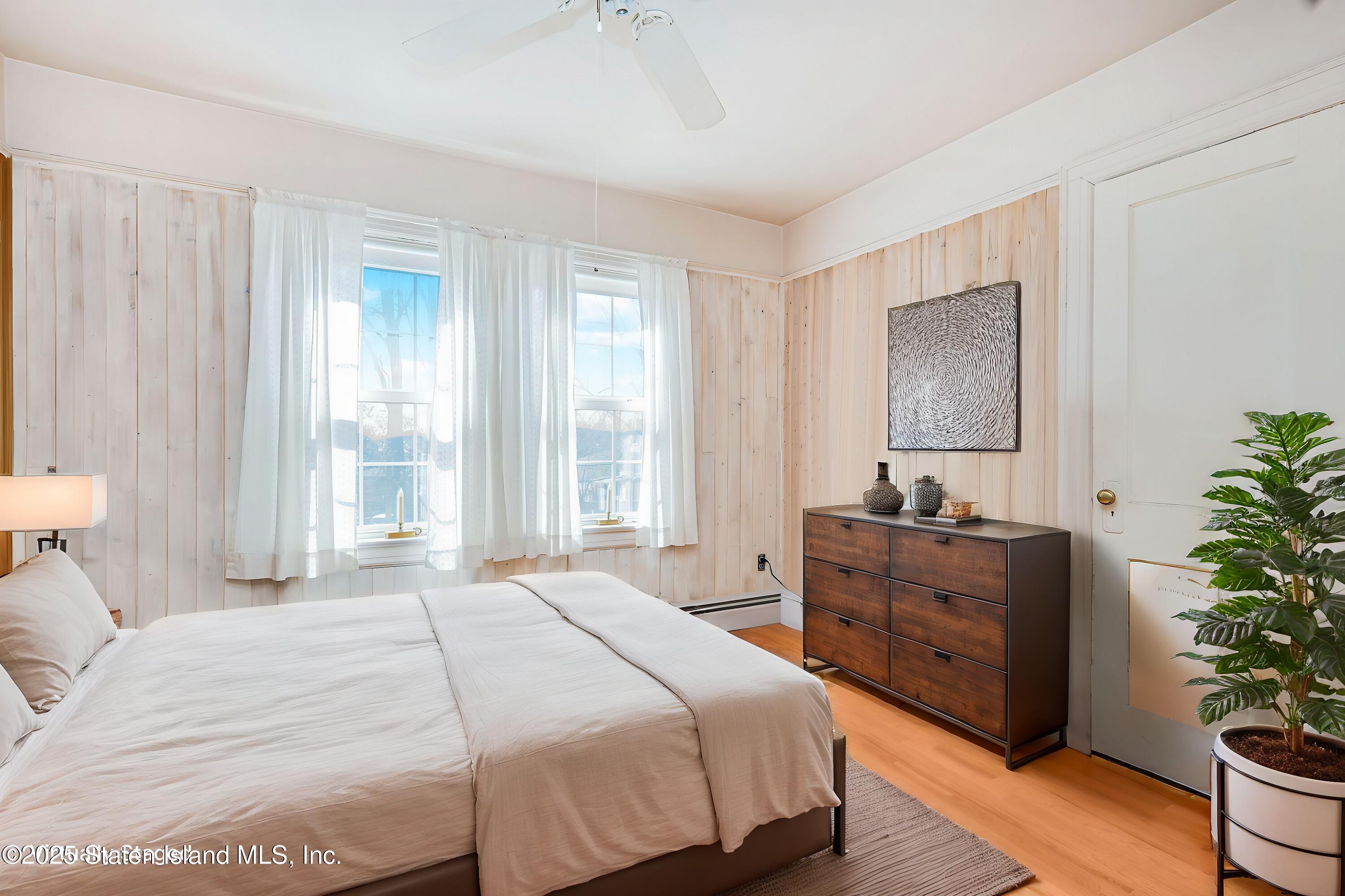 297 Woods Of Arden Road, Staten Island, New York image 38