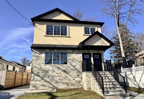 Photo of 9 David Street, Staten Island, NY 10308 (MLS # 2600654)