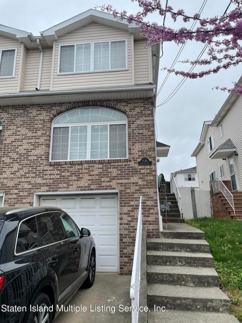 Photo of 2046 Richmond Avenue, Staten Island, NY 10314 (MLS # 1161942)