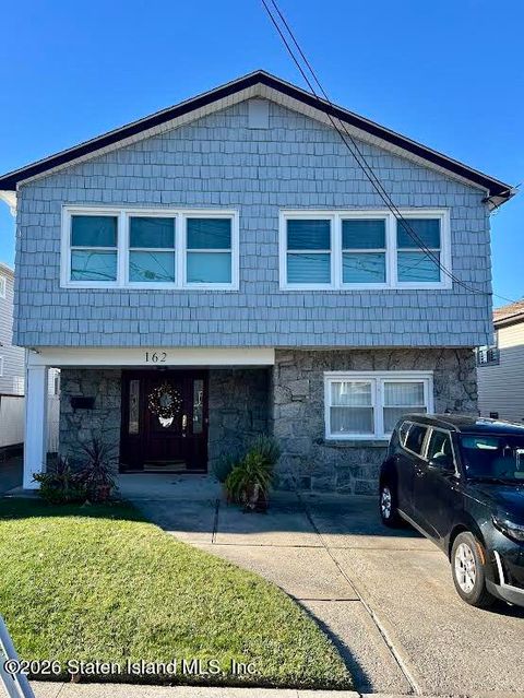Photo of 162 Gower Street, Staten Island, NY 10314 (MLS # 2600126)