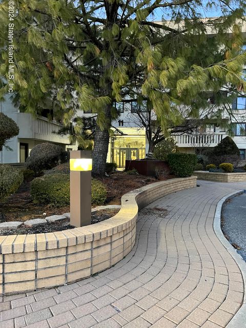 Photo of 11 Windham Loop Loop #1 Ii, Staten Island, NY 10314 (MLS # 2403961)