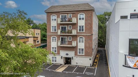 Photo of 3871 Amboy Road #Com, Staten Island, NY 10308 (MLS # 2504028)