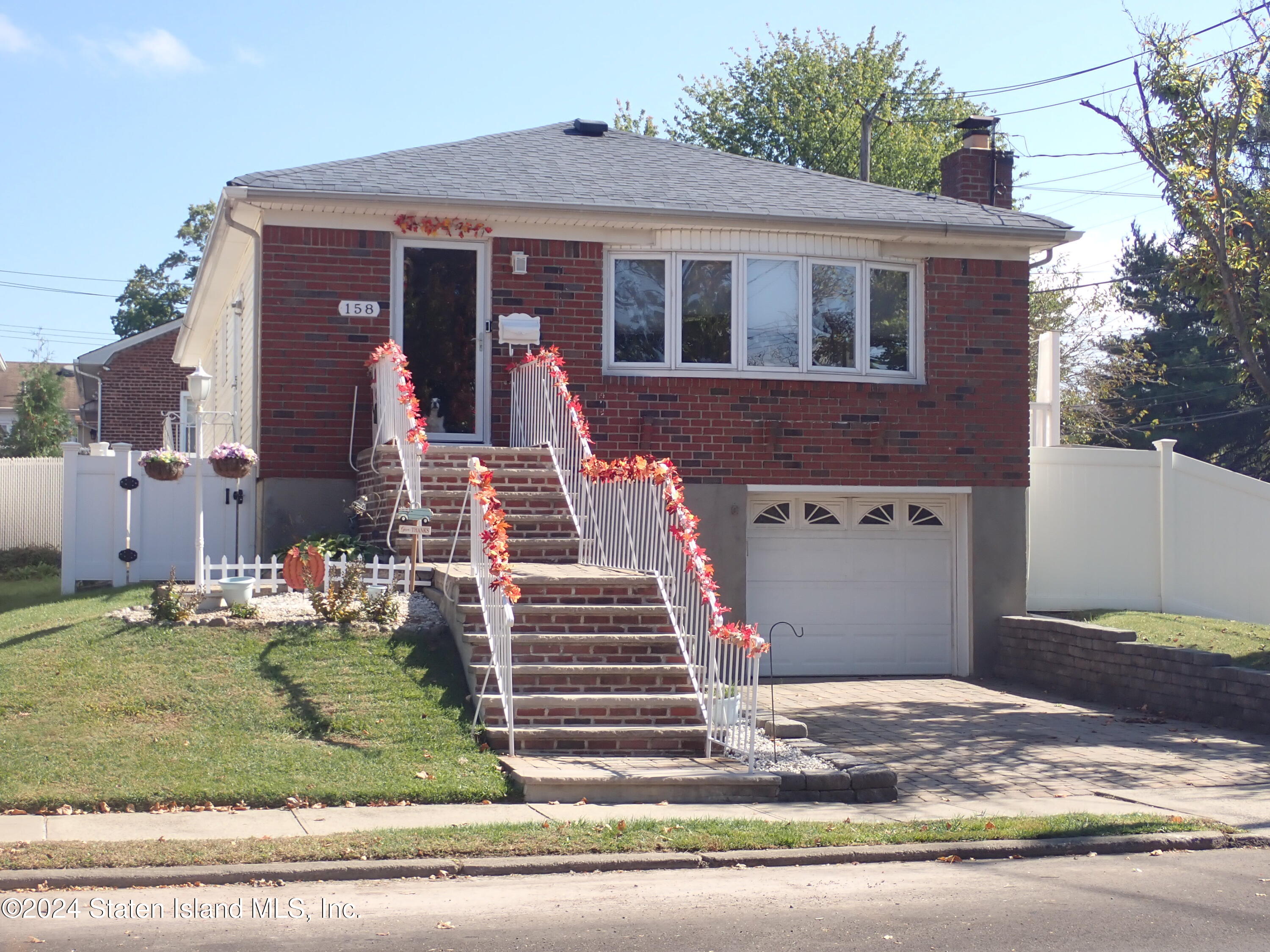 158 Vineland Avenue, Staten Island, New York image 3