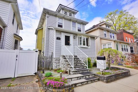 Photo of 26 Heusden Street, Staten Island, NY 10303 (MLS # 1161396)