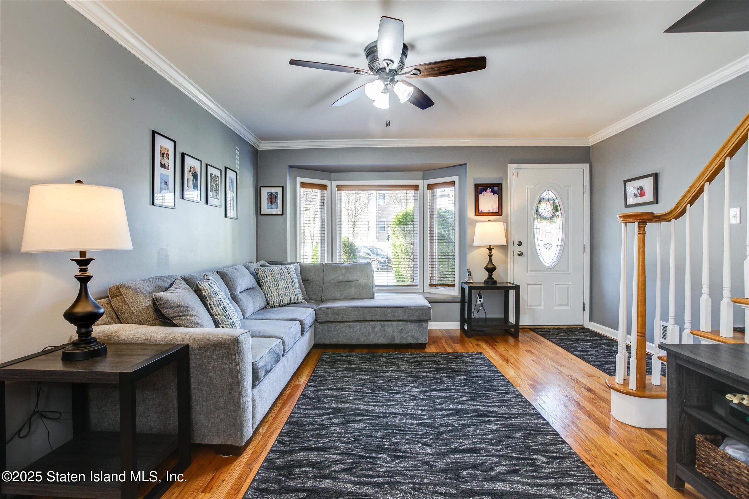 25 Gwenn Loop, Staten Island, New York image 10