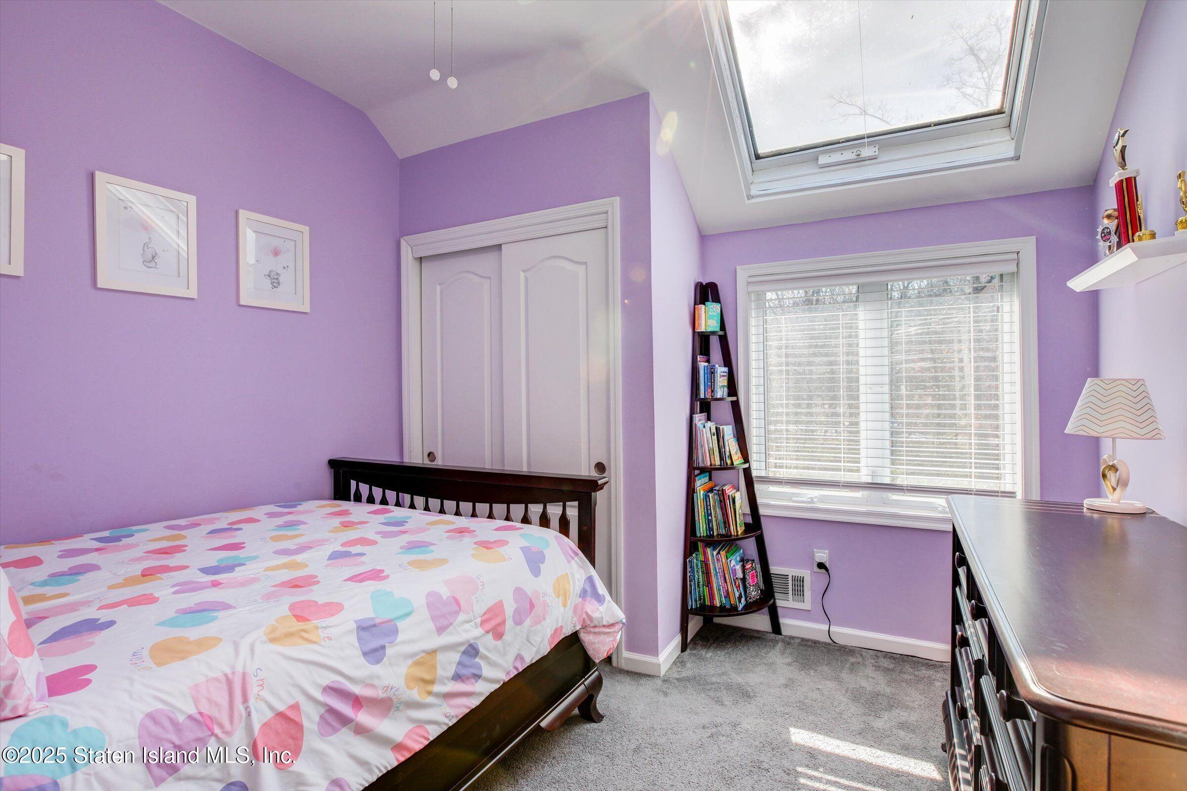 25 Gwenn Loop, Staten Island, New York image 35