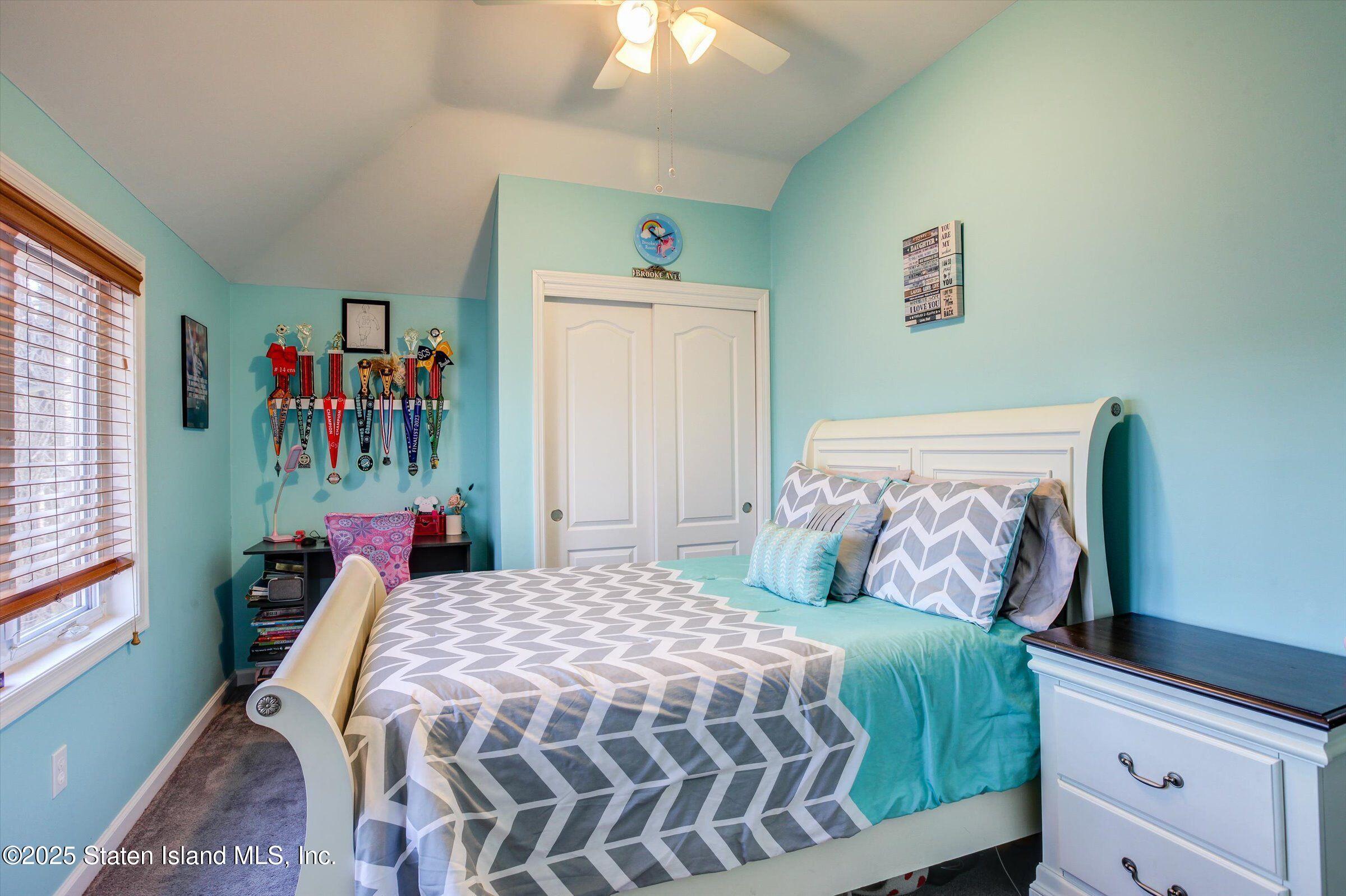 25 Gwenn Loop, Staten Island, New York image 33