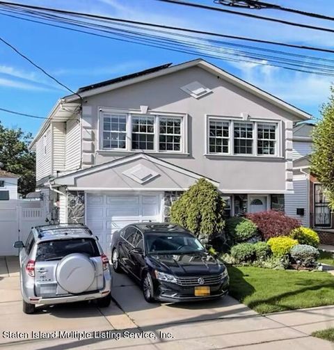 Photo of 182 Merrill Avenue, Staten Island, NY 10314 (MLS # 1161642)
