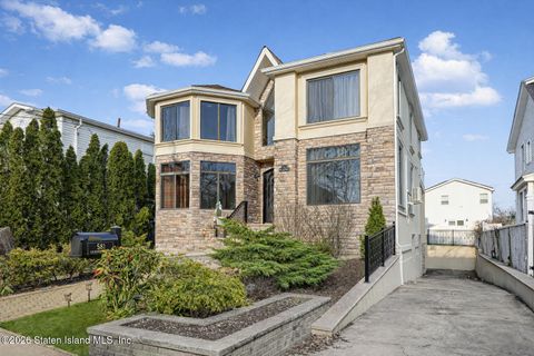 Photo of 581 Rockaway Street, Staten Island, NY 10307 (MLS # 2601220)