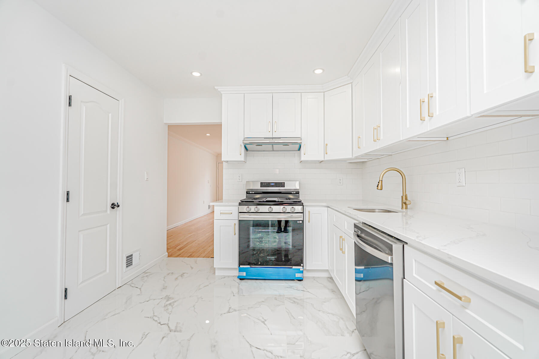 64 Gridley Avenue, Staten Island, New York image 3