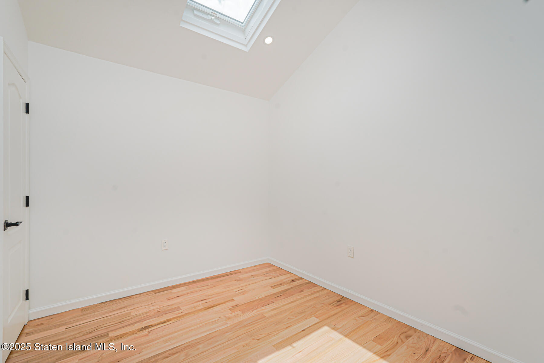 64 Gridley Avenue, Staten Island, New York image 9