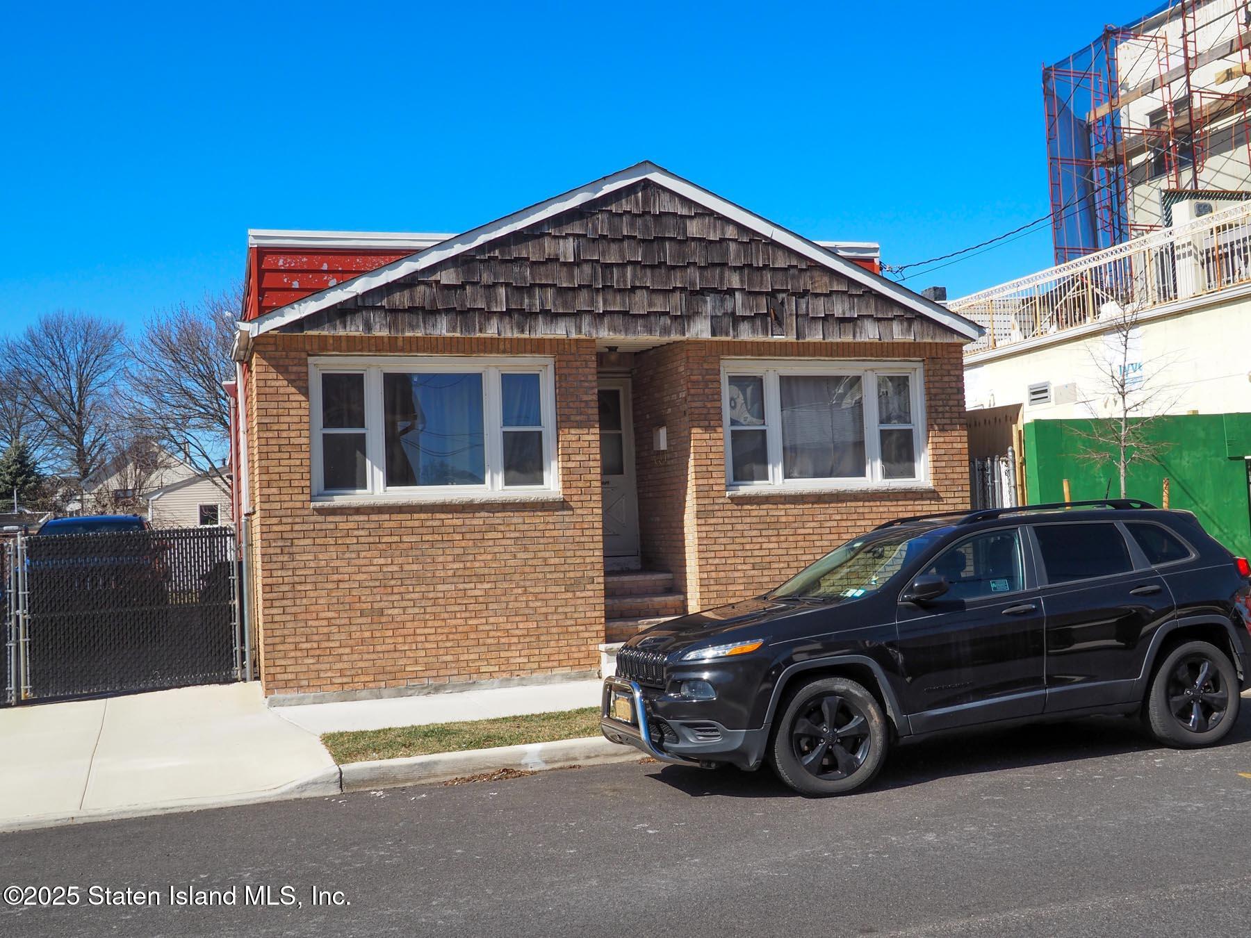 13 Hett Avenue, Staten Island, New York image 5