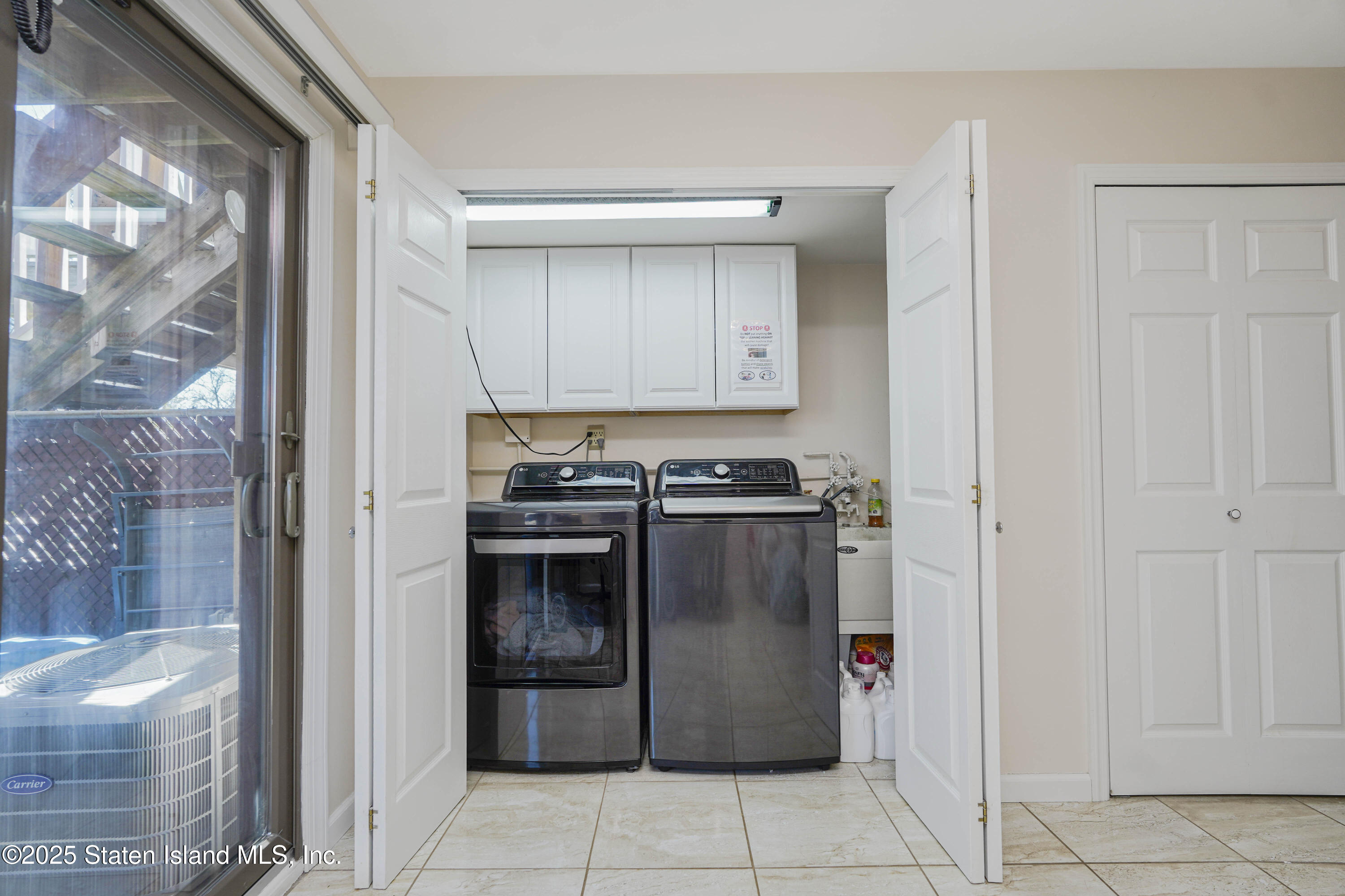 376 Adelaide Avenue, Staten Island, New York image 40