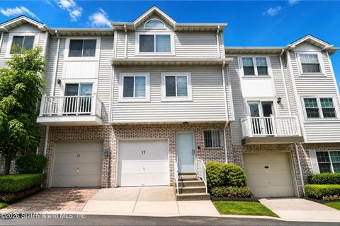 Photo of 17 Sable Loop, Staten Island, NY 10306 (MLS # 2602604)
