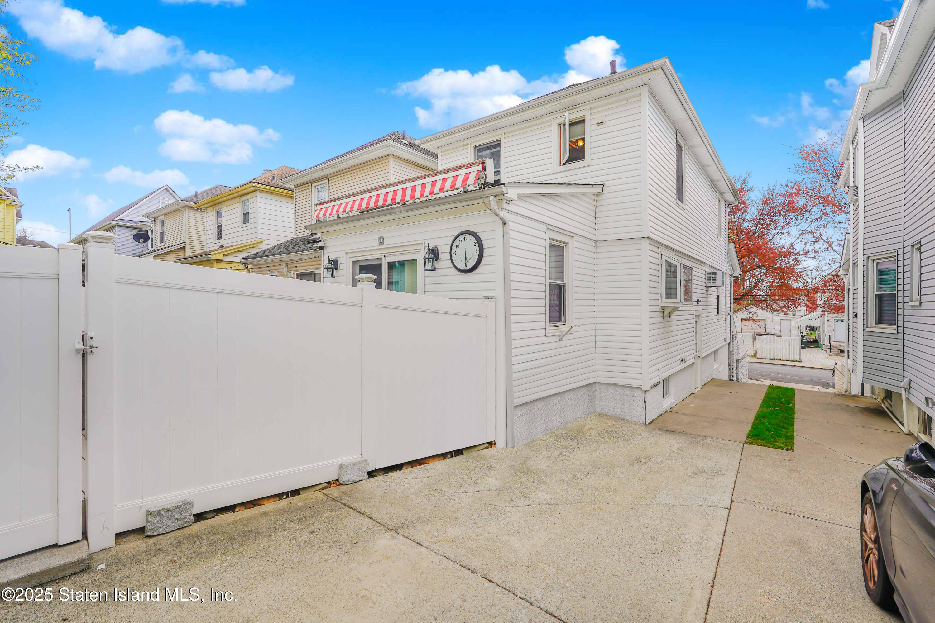 139 Roe Street, Staten Island, New York image 4