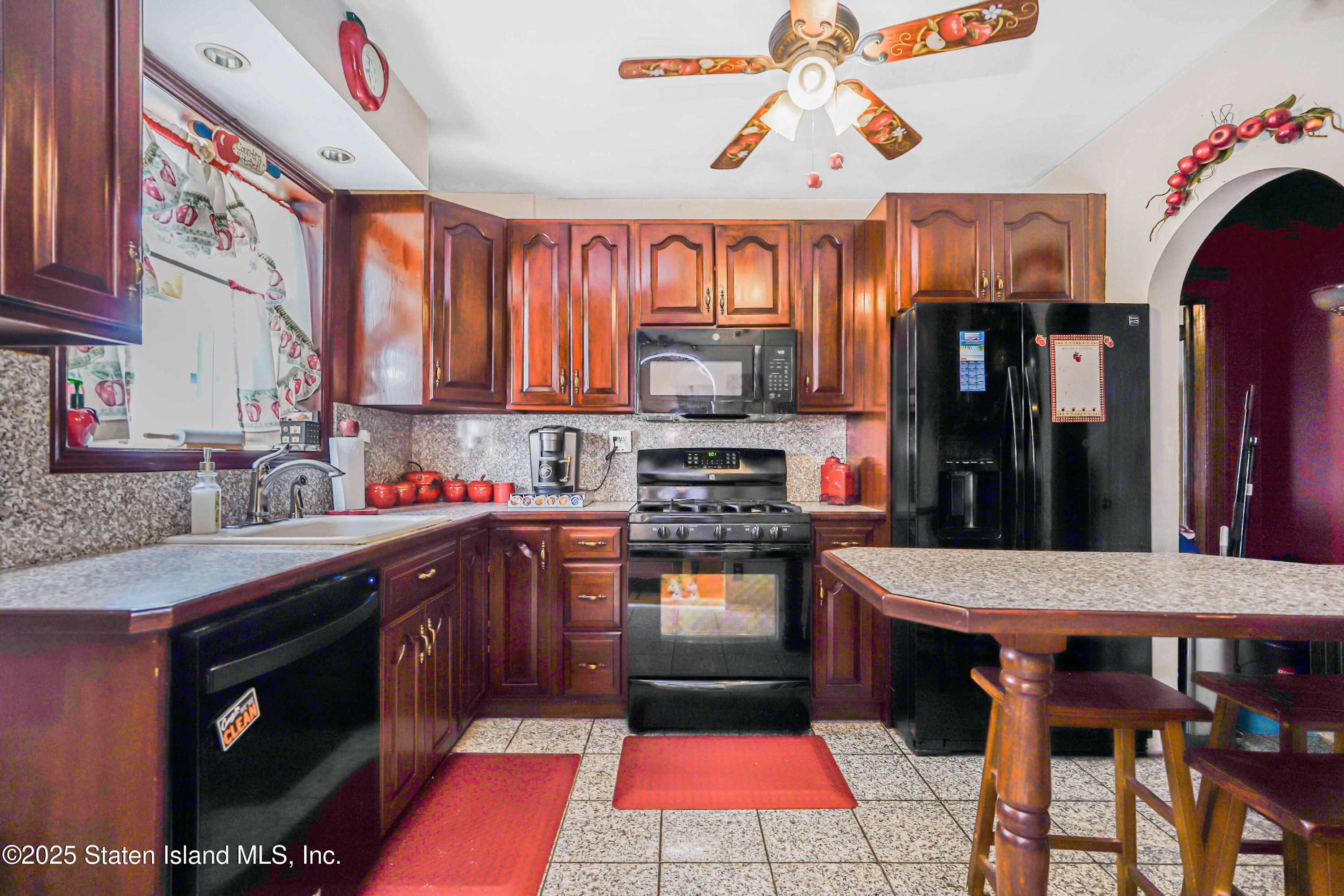 139 Roe Street, Staten Island, New York image 14
