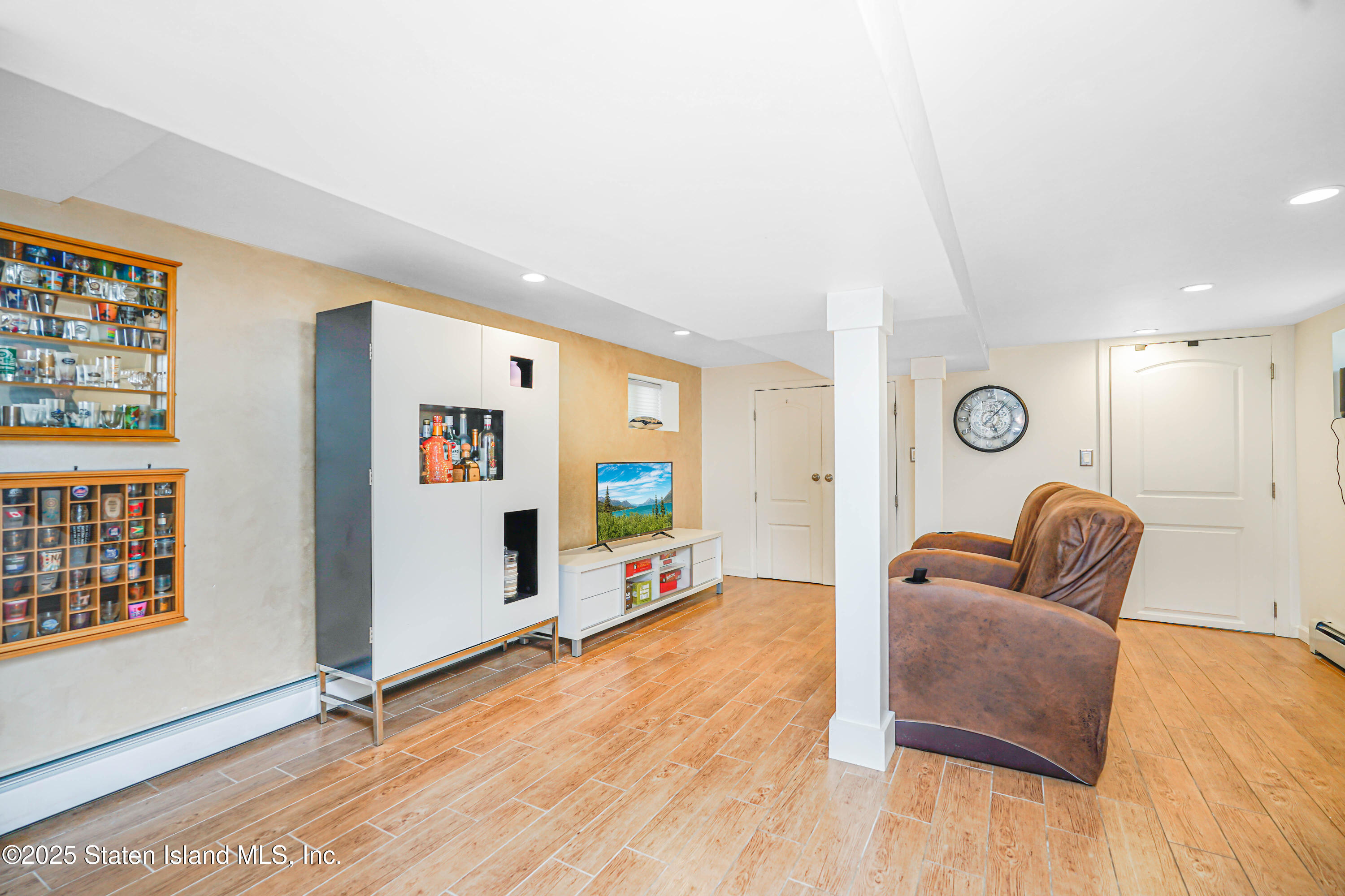 139 Roe Street, Staten Island, New York image 27