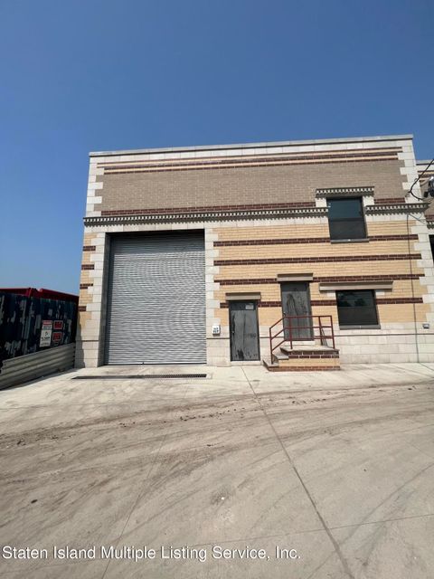 Photo of 317 Chelsea Road, Staten Island, NY 10314 (MLS # 1162293)