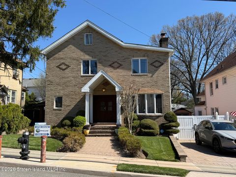 Photo of 47 Vista Avenue, Staten Island, NY 10304 (MLS # 2506863)