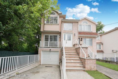 Photo of 1327 Rockland Avenue #2, Staten Island, NY 10314 (MLS # 2505221)