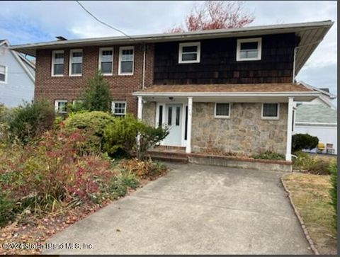 319 Clarke Avenue, Staten Island, NY 10306 - MLS#: 2406314