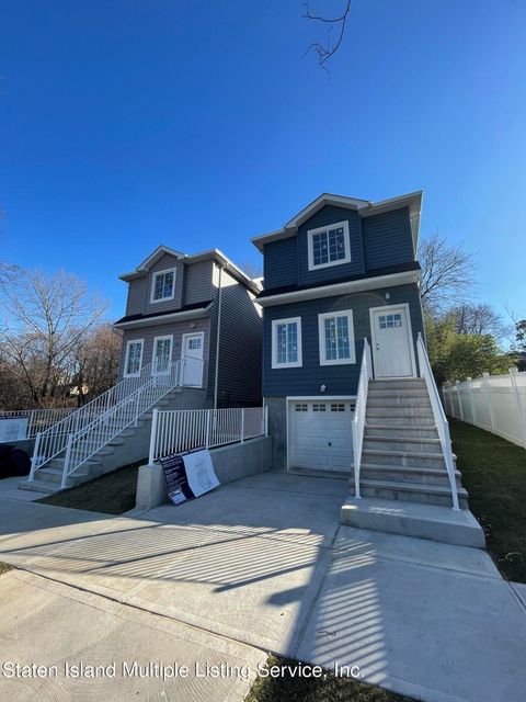 Photo of 146 Stanley Avenue, Staten Island, NY 10301 (MLS # 1159841)