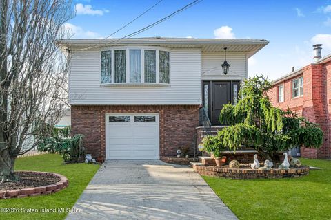Photo of 14 Denton Place, Staten Island, NY 10314 (MLS # 2601566)