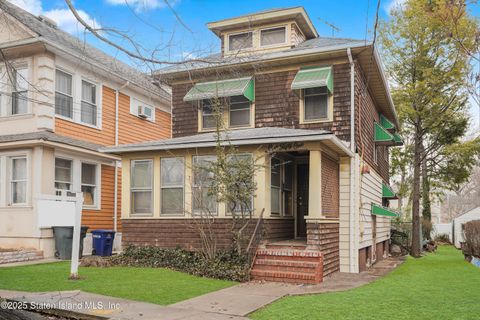 Photo of 151 Clinton Place, Staten Island, NY 10302 (MLS # 2500442)