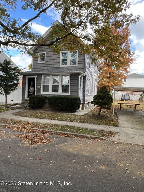 Photo of 41 Newberry Avenue, Staten Island, NY 10304 (MLS # 2506515)