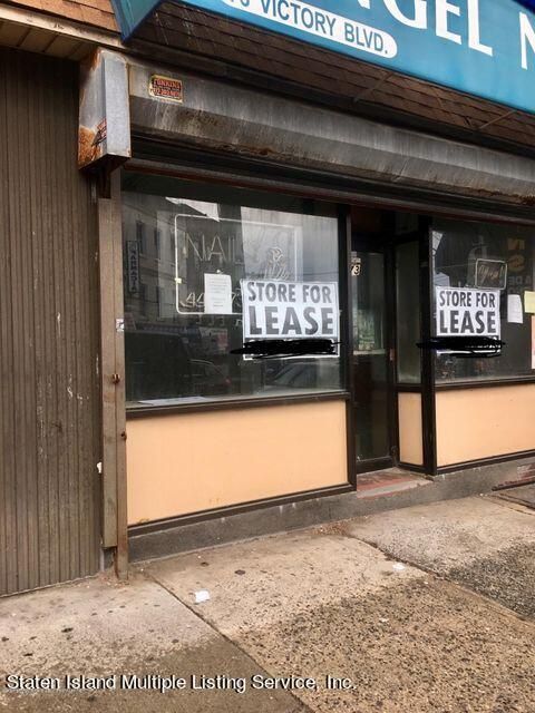 Photo of 73 Victory Boulevard, Staten Island, NY 10301 (MLS # 1159764)