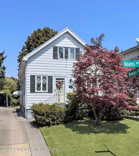 Photo of 117 Adams Avenue, Staten Island, NY 10306 (MLS # 2602209)