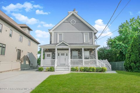 Photo of 5434 Amboy Road, Staten Island, NY 10312 (MLS # 2506931)