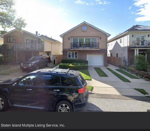 Photo of 161 Washington Avenue #1, Staten Island, NY 10314 (MLS # 1165182)