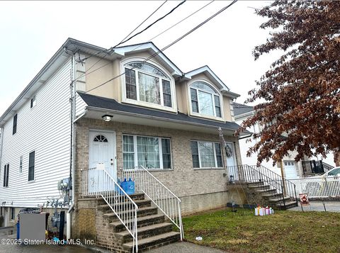 Photo of 60 8th Street, Staten Island, NY 10306 (MLS # 2502559)