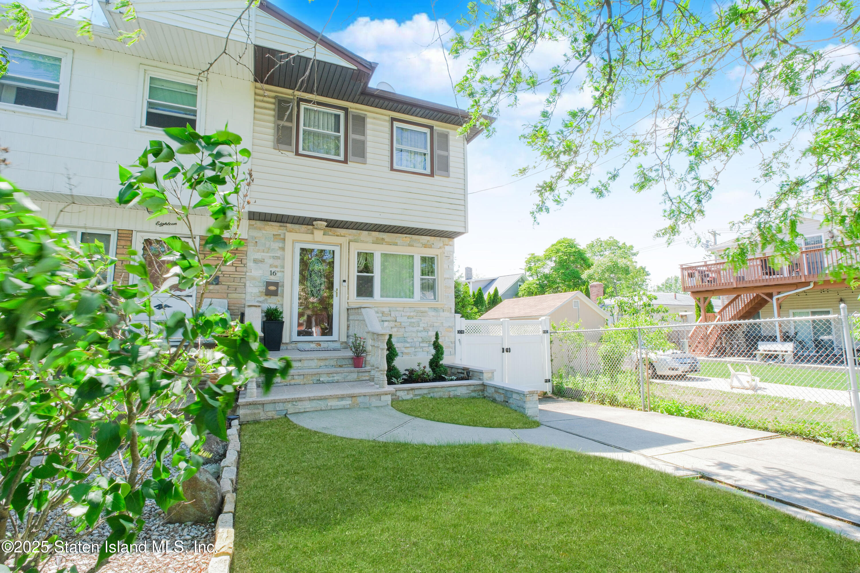 16 Fieldway Avenue, Staten Island, New York image 3