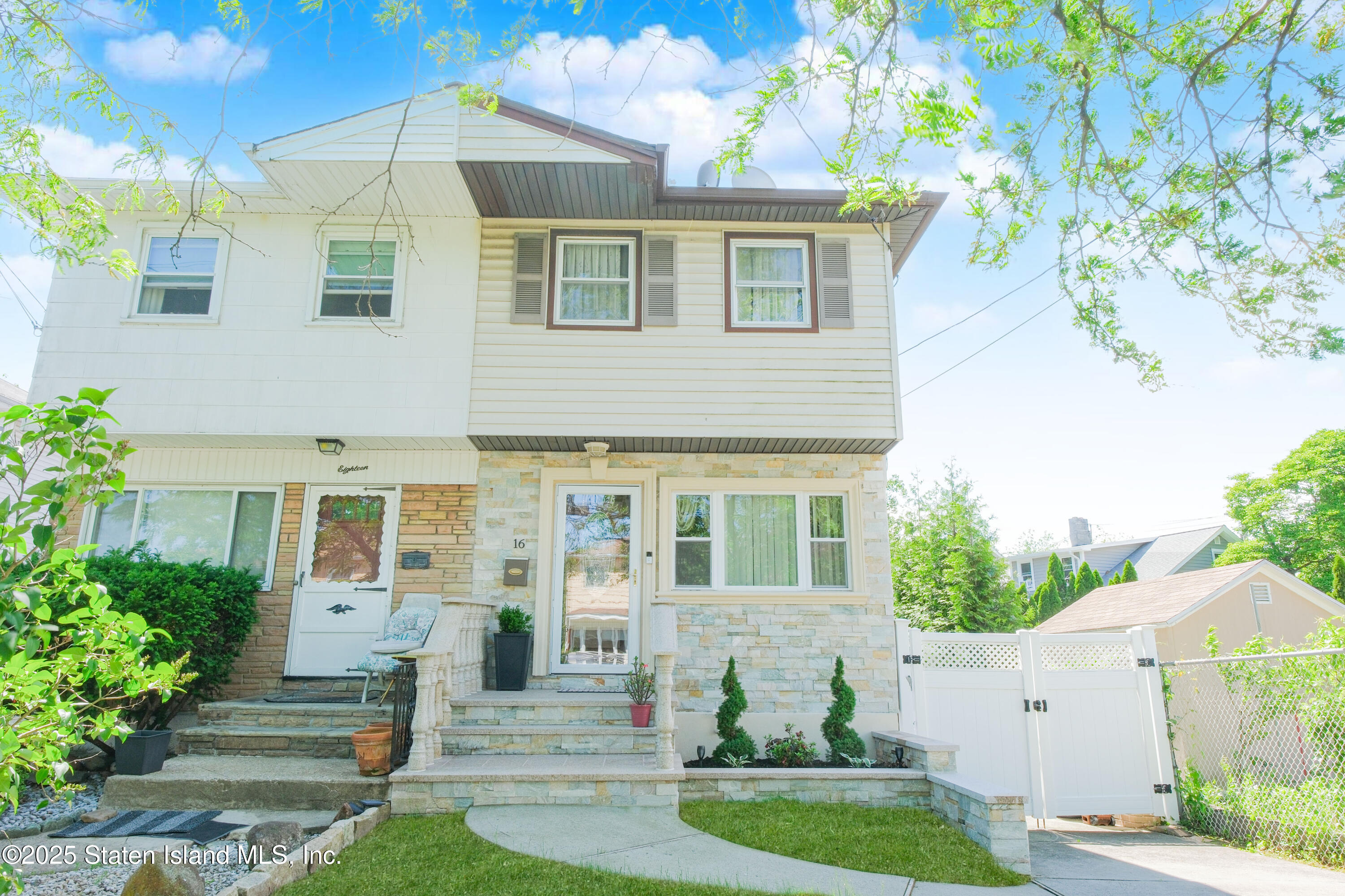 16 Fieldway Avenue, Staten Island, New York image 2
