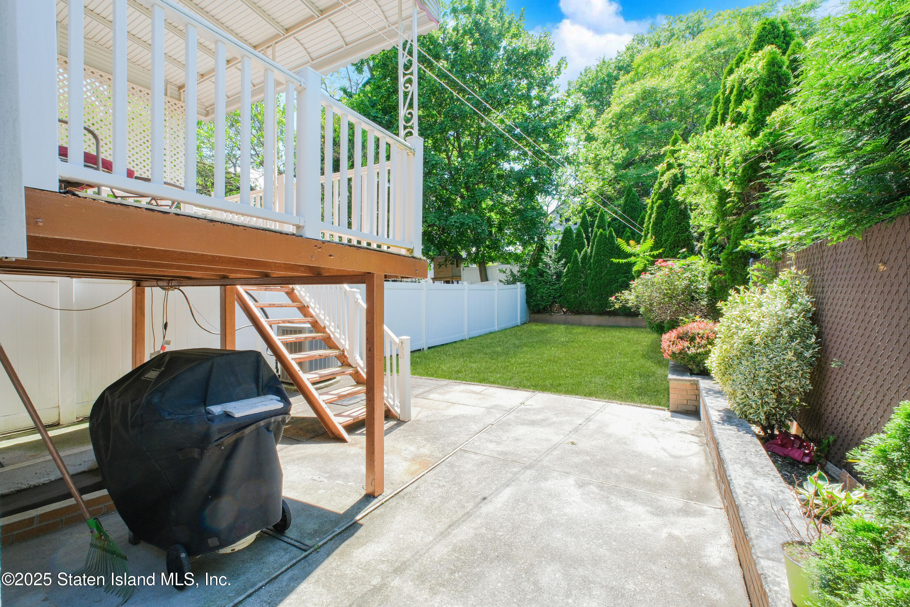 16 Fieldway Avenue, Staten Island, New York image 27