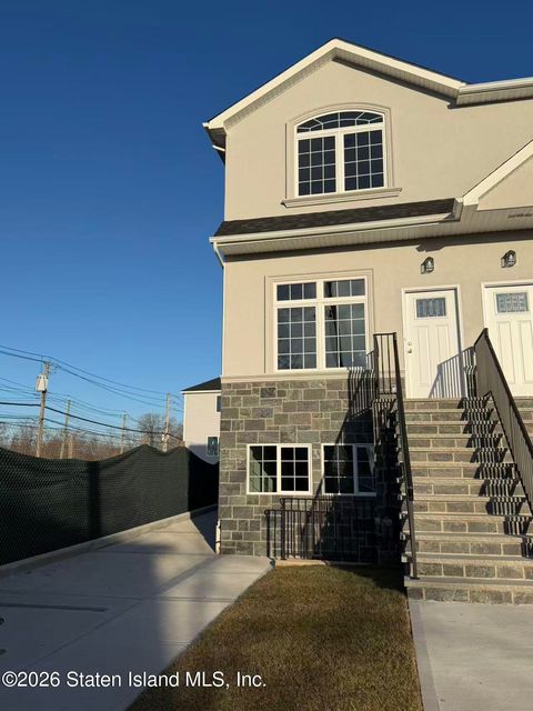 Photo of 493 Colon Avenue, Staten Island, NY 10308 (MLS # 2600261)