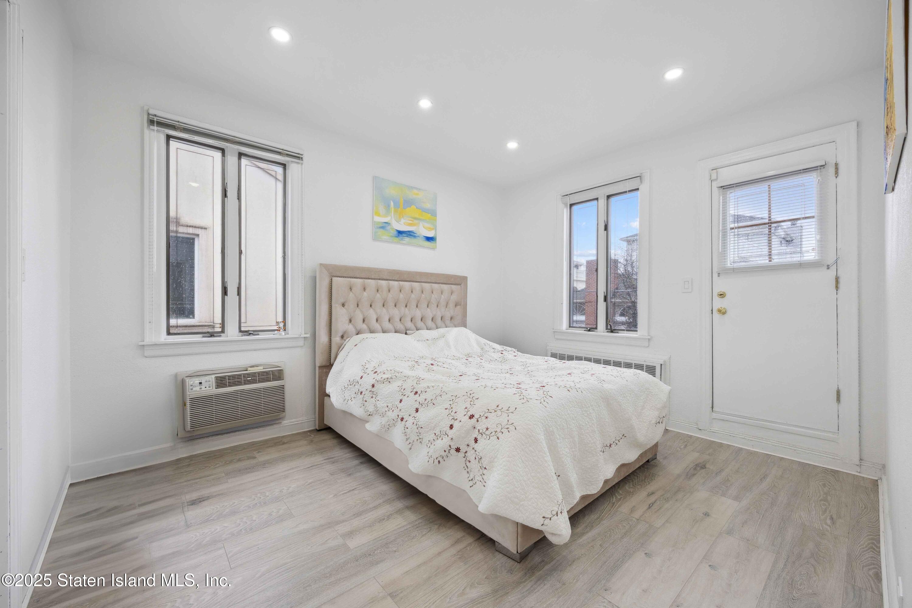 17 Coleridge Street, Brooklyn, New York image 16
